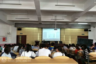 數(shù)學(xué)與計算機(jī)科學(xué)學(xué)院成功舉辦2018屆畢業(yè)實(shí)習(xí)第二階段計算機(jī)技術(shù)培訓(xùn)